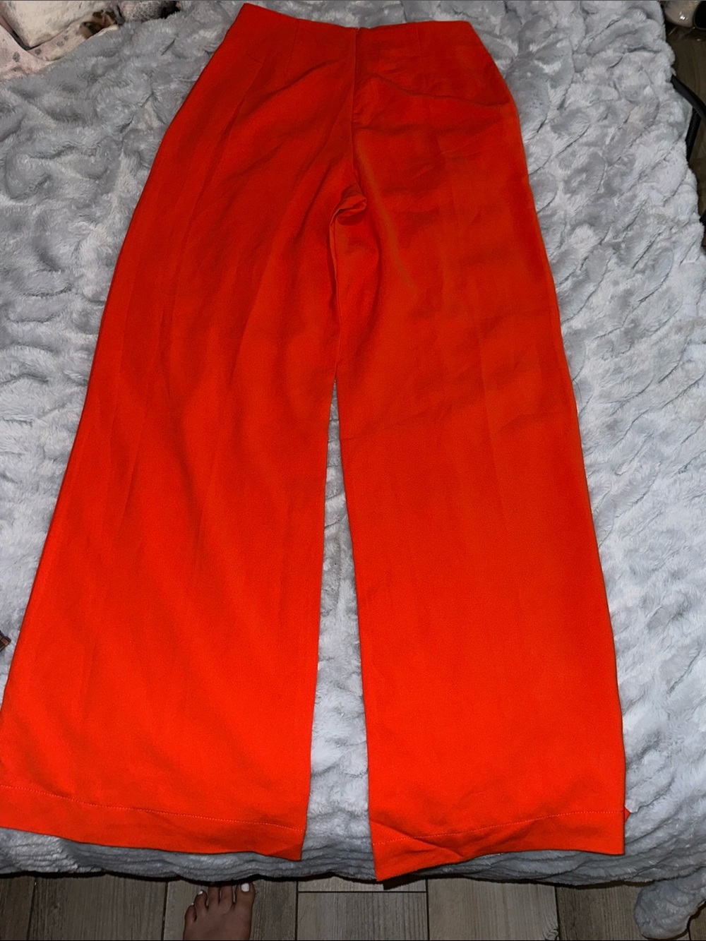 High-Rise Wide-Leg Pants in Vibrant Orange - Picture 3 of 3